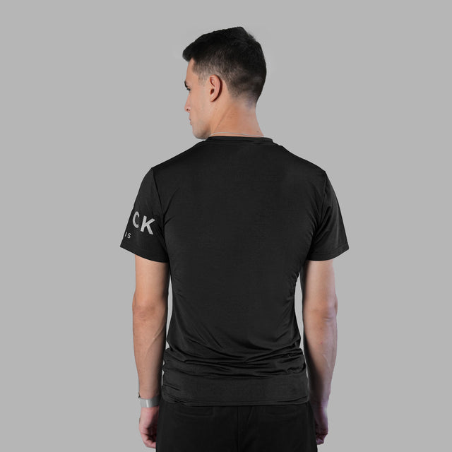 T-shirt noir de sport